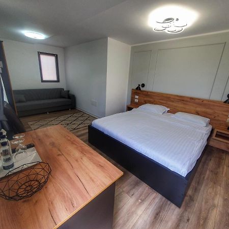Vily Luxury Rooms Focşani 외부 사진