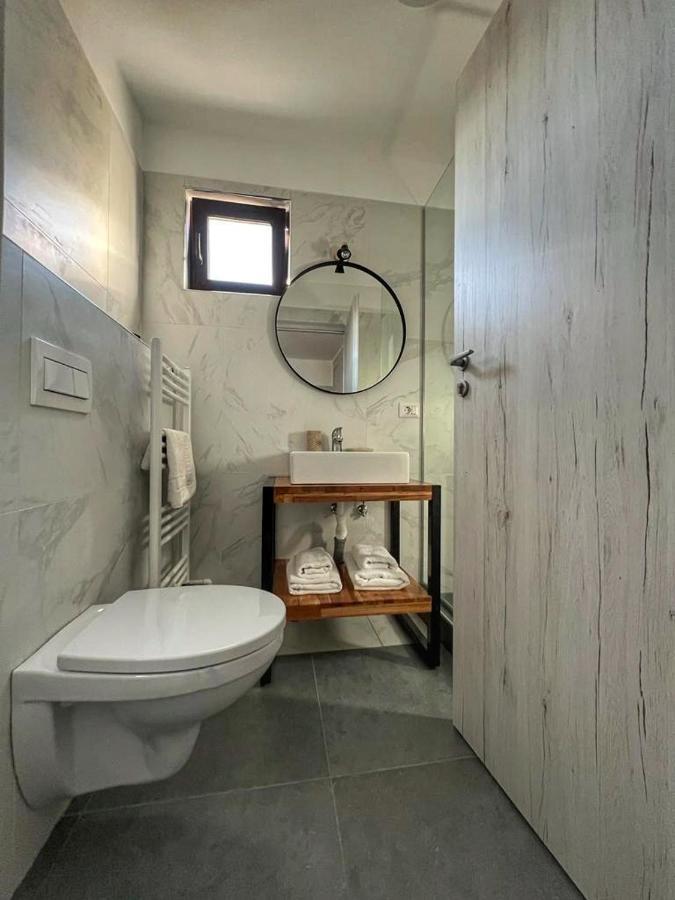 Vily Luxury Rooms Focşani 외부 사진