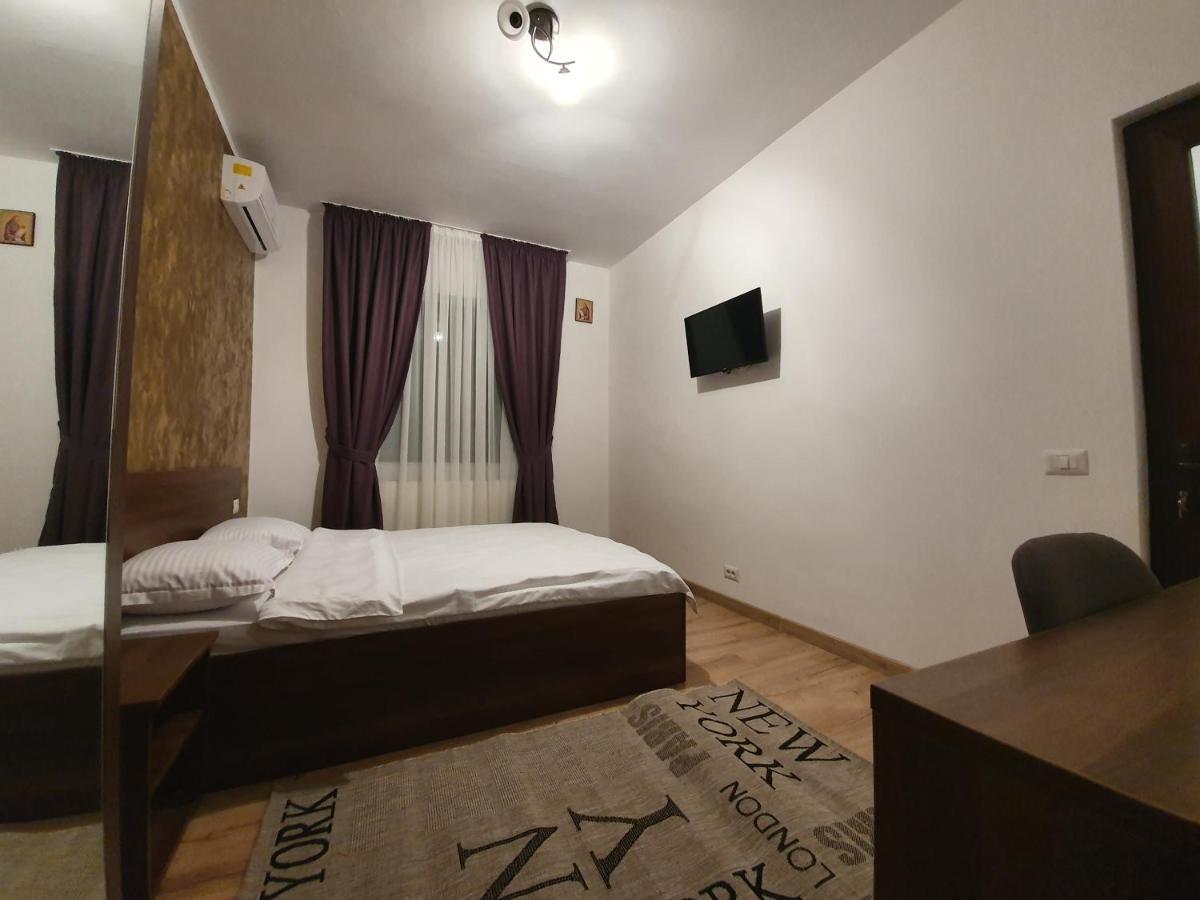 Vily Luxury Rooms Focşani 외부 사진